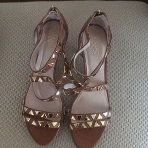 Vince Camino Brown heels